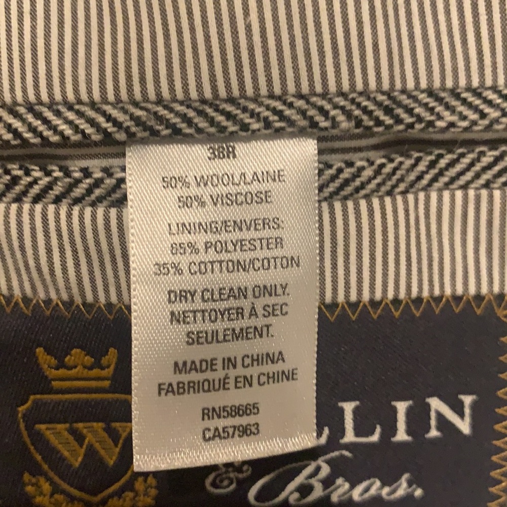 Wallin & Bros. Herringbone Sport Coat. - Picture 7 of 7
